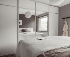 almari design in room